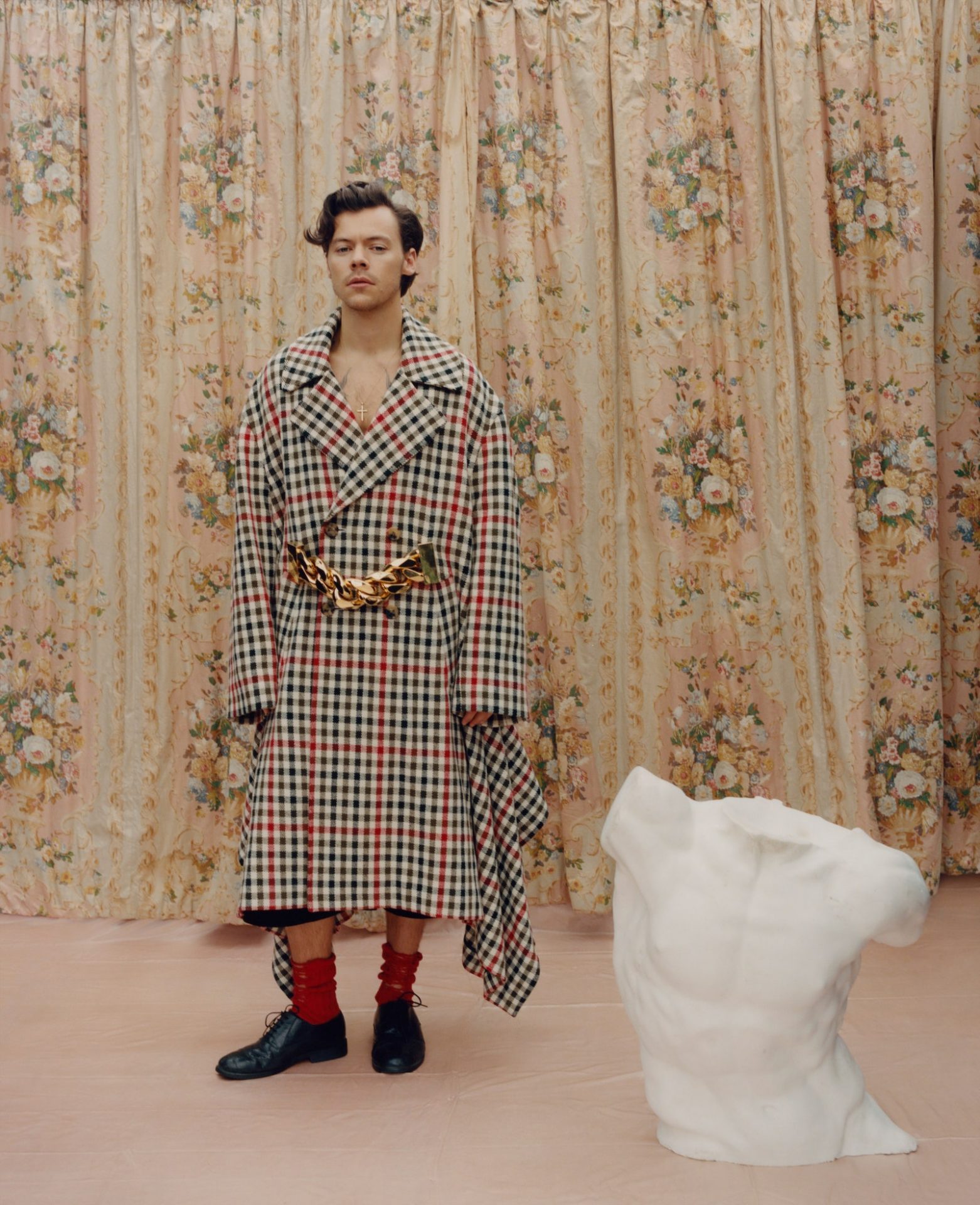 homemnapratica.com - Harry Styles é o primeiro homem a sair na capa da Vogue!