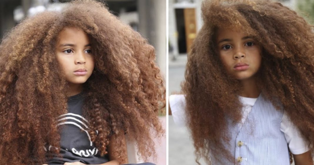 Garoto De 9 Anos faz sucesso com Cabelo Afro e se orgulha dele