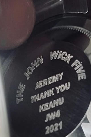 lembranca - Keanu Reeves dá relógios Rolex de presente a dublês por gratidão