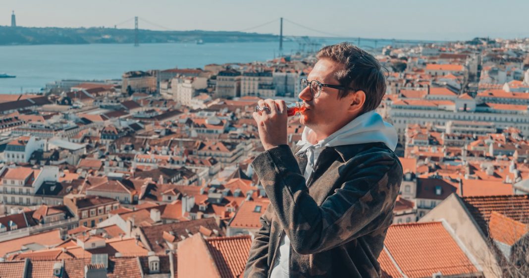 Entenda que ficar sozinho não é castigo, muitas vezes, é essencial pra sua saúde mental!