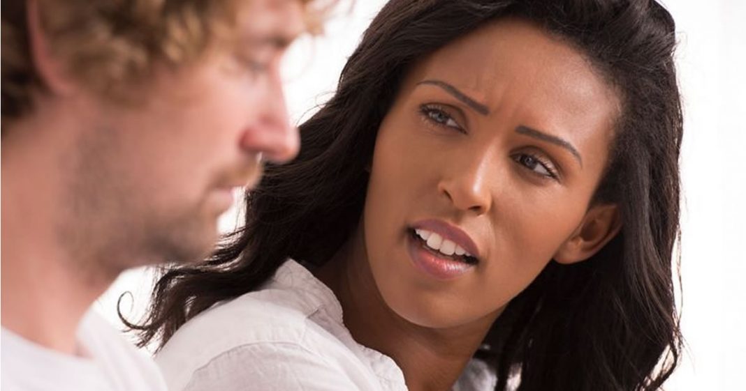 Mulheres abusivas são sinônimos de controle e possessividade.