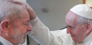 Lula cita mensagem do Papa em seu primeiro discurso como presidente eleito