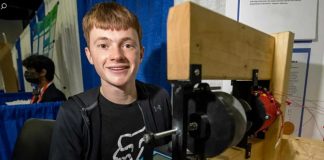 Jovem de 17 anos cria motor sustentável revolucionário para carros elétricos