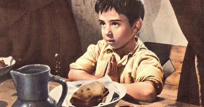 Filme “Marcelino Pão e Vinho” traz uma mensagem de deixar os olhos marejados.